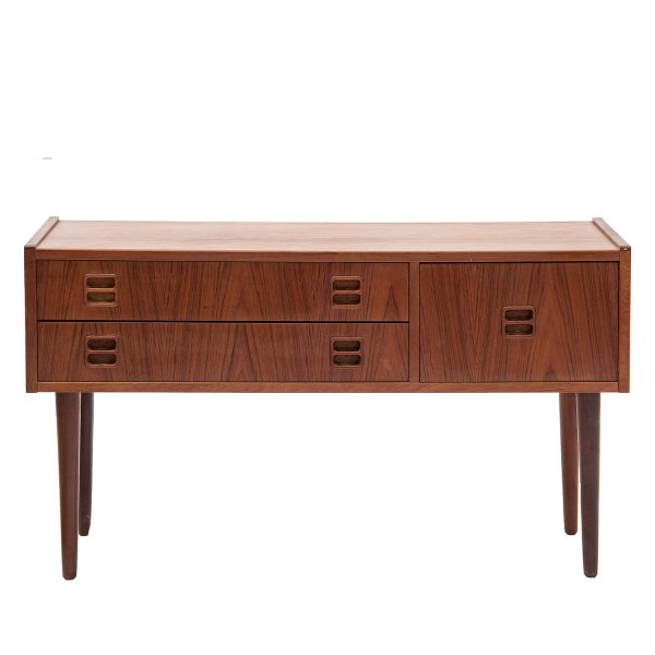 Three-shelf Dresser