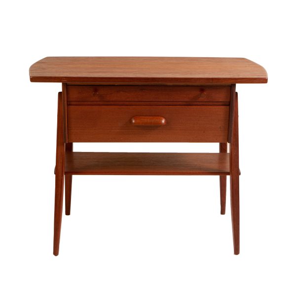 Entrance Furniture Nut Wood